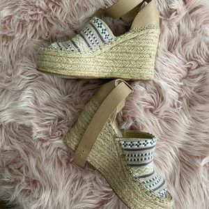 Marc Fisher Patterned Wedges